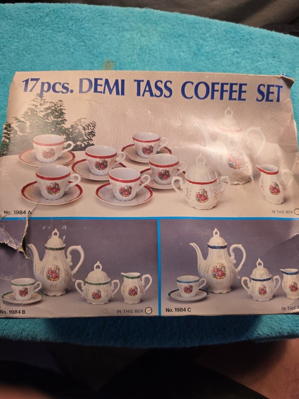 Vintage 17pc Demitasse Coffee Tea Set Made in Japan Floral Green Gold Trim Box